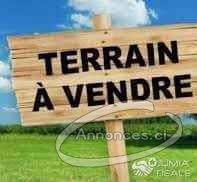 Terrain 1700m² en bordure de voie avec acd a la 8e tranche