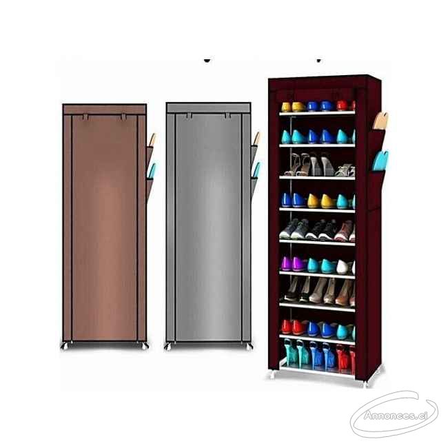 Range chaussures multicolores 