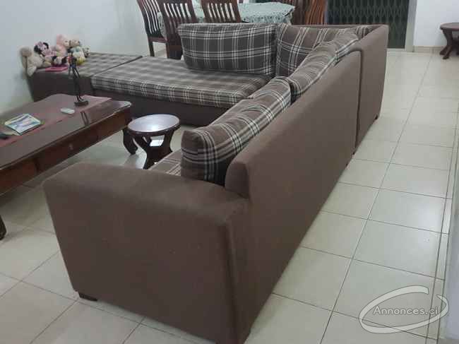 Salon en coin 7 places + 2 fauteuils