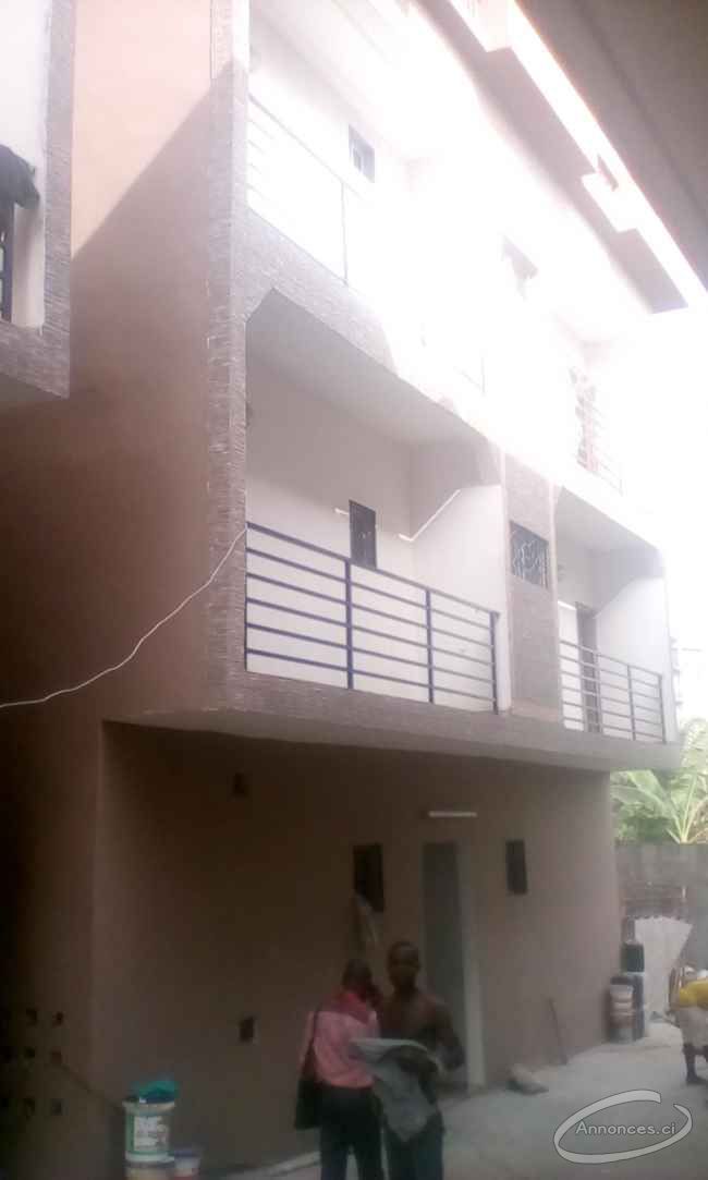 Deux pièces à louer à angré