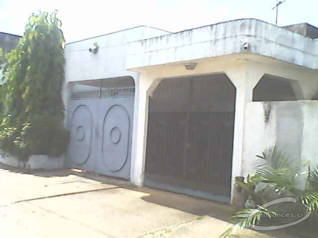 Villa de 05 pièces en locationr à angre