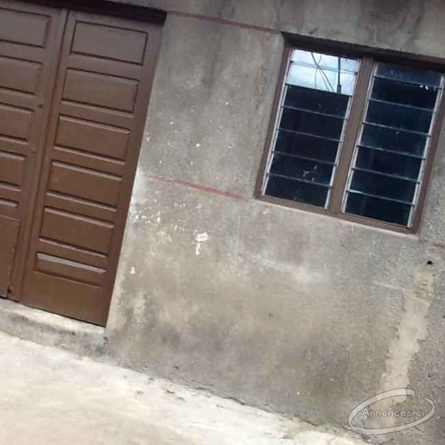 Cour commune à abobo houphouet boigny 