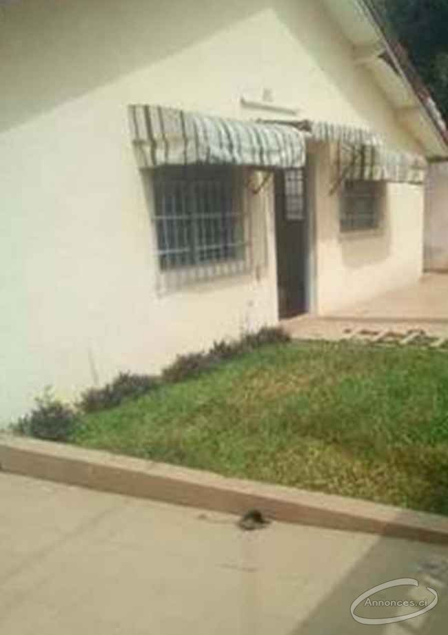 Villa de 4 pièces en location à angré