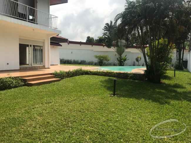 Villa duplex en vente, abj cocody danga 