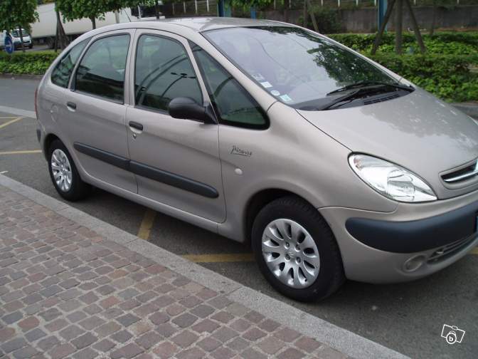 3_52280065.jpg