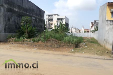 Terrain de 620m²