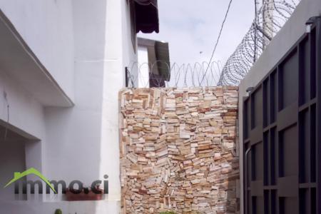 DUPLEX 6 PIECES+ DEPENDANCE A LOUER