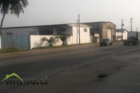 ENTREPOT sur 4000m²