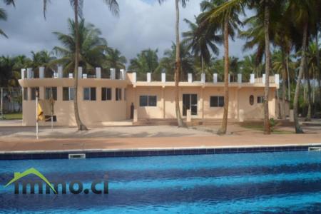 CHALET HAUT STANDING SUR 1HA