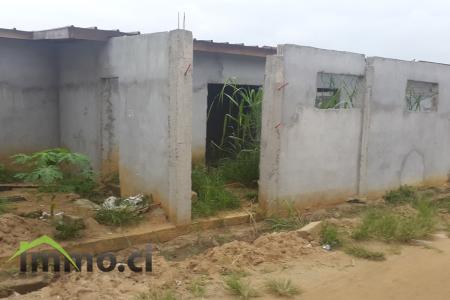 Villa basse brute  de 4 pièces