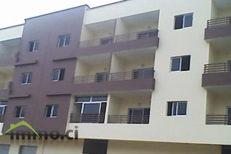 Appartement de 04 pièces à vendre à angré