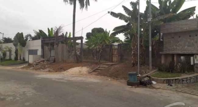 Un terrain de 1045 m2 à vendre