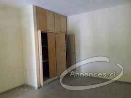 Un grand studio en location à yopougon koweit