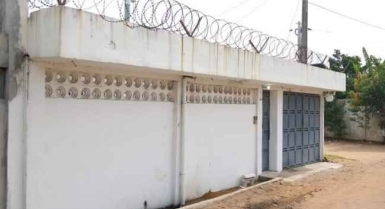 Villa basse 3 pièces plus dépendance 