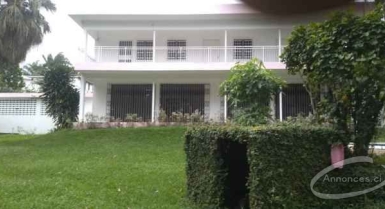 Duplex 8 pièces à cocody danga