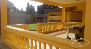 Villa basse de 6 pièces à la riviera 3 cité allabra