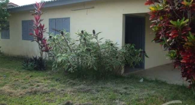 Ventes de maison bon standing à grand lahou à 70 km de dabou en bordure de route