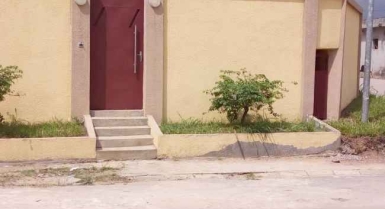 A louer duplex de 4 piÈces avec garage 