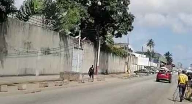 Vente de terrain commercial 7000m2 clôturé à treichville zone 3