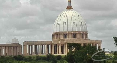 Vente de terrain de 1053 m2 nu près de la basilique