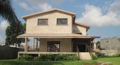 Villa triplex 10 pièces aux 2 plateaux 7ème tranche