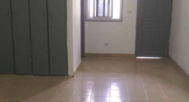 Location d'un très grand studio a bonoumin non loin d'abidjan mail 