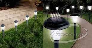 Lampe de jardin solaire