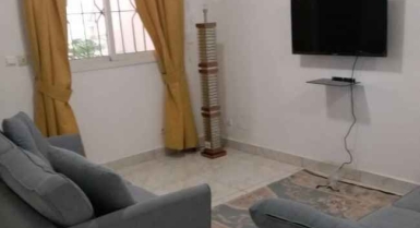 Un bel appartement de 3 pièces meublé à louer à la rivièra akouedo nouveau camp