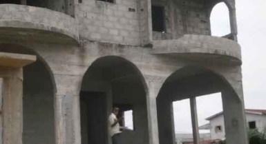 Bel duplexe en vente à ferkéssé