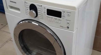 Sèche linge samsung 8kg crystal care inox idéal pour volumes et linges délicats 