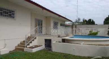 Location residence avec piscine cocody 2plateaux  