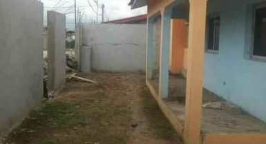 Fehkessé villa 4 pièces sur 250 m2 avec tf.