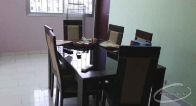 Meublé 2ème étage de 3/4 pièces à cocody centre 35 000/jour 