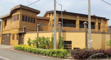 Une belle triplex de 12 pièces à louer à la riviera golf4