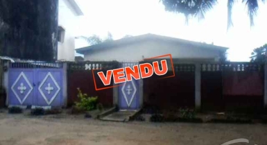 Villa commerciale sur le latrille d'angre