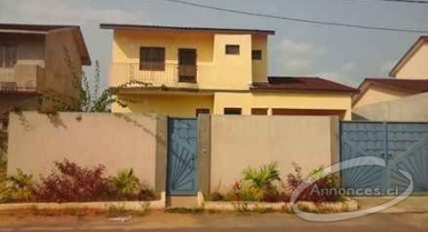 Villa duplex de 04 pièces