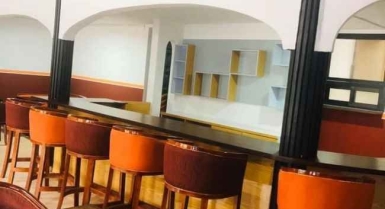 Restaurant meublé à la riviera 3 en location 