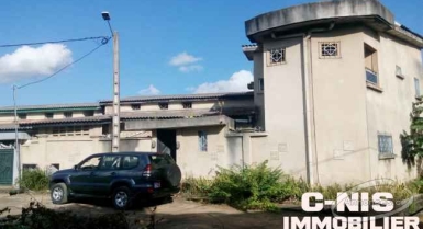 Vente d’un duplex spacieux, haut standing de vingt (20) pieces a cocody/rosier 6