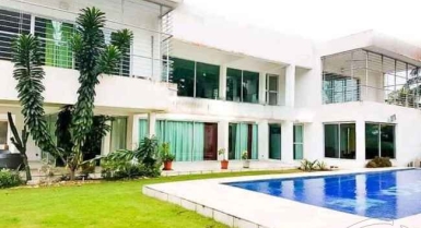 Vente de villa duplex de 9 pièces à la riviera 3