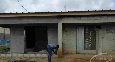 Magasin à loue à angré nouveau chu