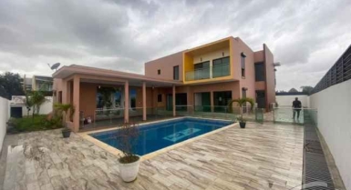 Beau duplex 7pièces avec piscine en vente à cocody golf4 beverly hills