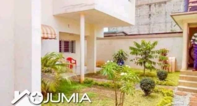 Vente duplex de 6 pièces à angré nouveau chu