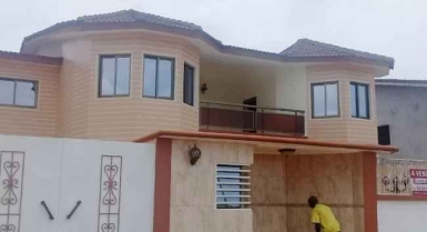 Vente d’un beau  duplex, haut standing de neuf pieces a cocody/riviera 4