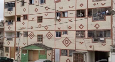 Vente d'un immeuble à m'pouto