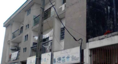 Vend immeuble r+2 yopougon