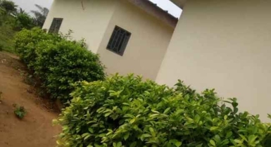 Villa basse 4 pièces à vendre à yopougon