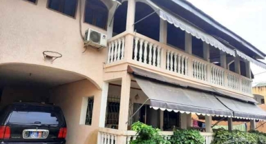 Duplex de 6 pièces en location à la 8e tranche