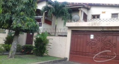 Duplex de 7 pièces en vente à la 7è tranche