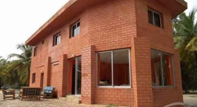 Domaine princier de 8000m²  situé à assinie