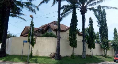 À vendre duplex 8pieces à la riviera golf